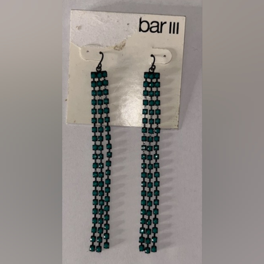 Black/Green Earrings Holiday pierced Bar lll